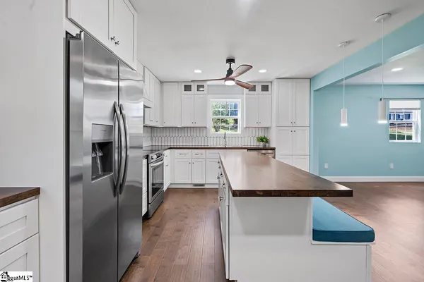 $339,900 | 108 Lakeshore Drive, Greenwood, SC 29649