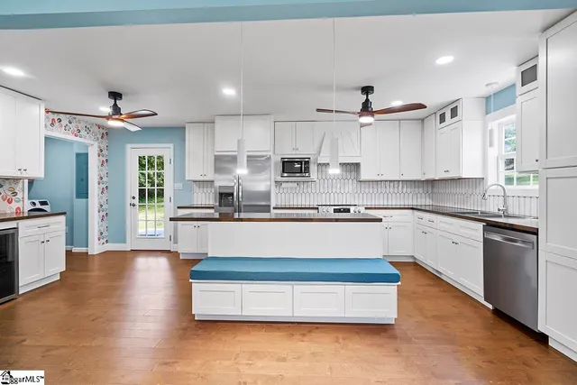 $339,900 | 108 Lakeshore Drive, Greenwood, SC 29649