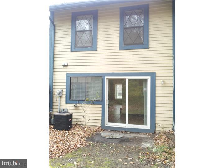 44 Chelsea Circle Clementon, NJ 08021 - Photo 13 of 16 Exterior Back