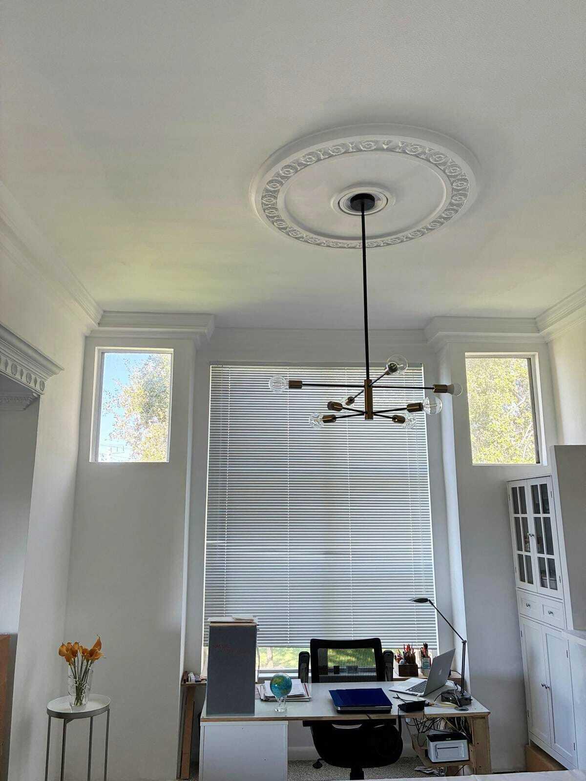 4863 Via Palm Lakes, Unit 812 West Palm Beach, FL 33417 - Photo 2 of 27 a living room with furniture