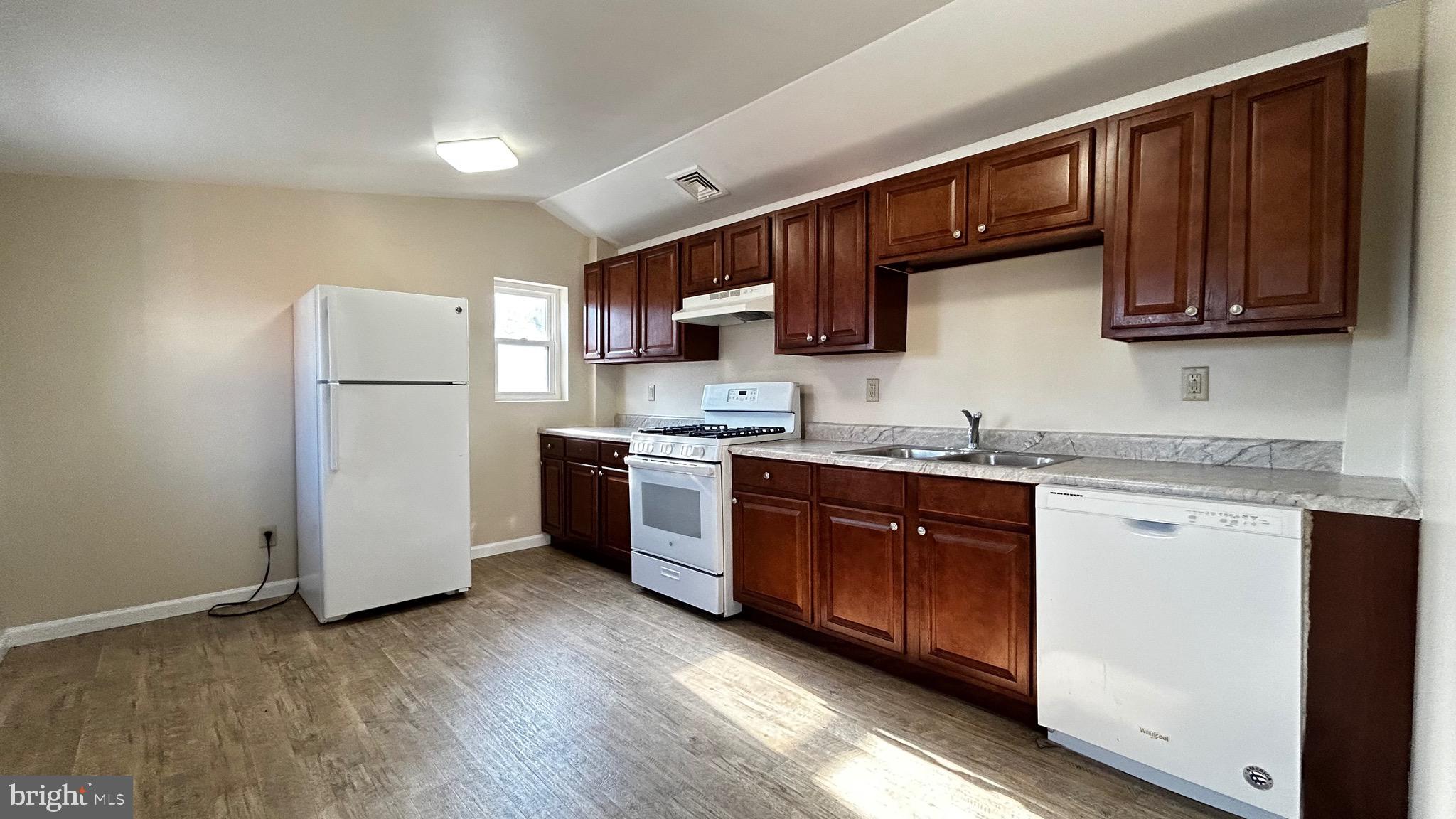 310 North 4th Street Reading, PA 19601 - Photo 28 of 39