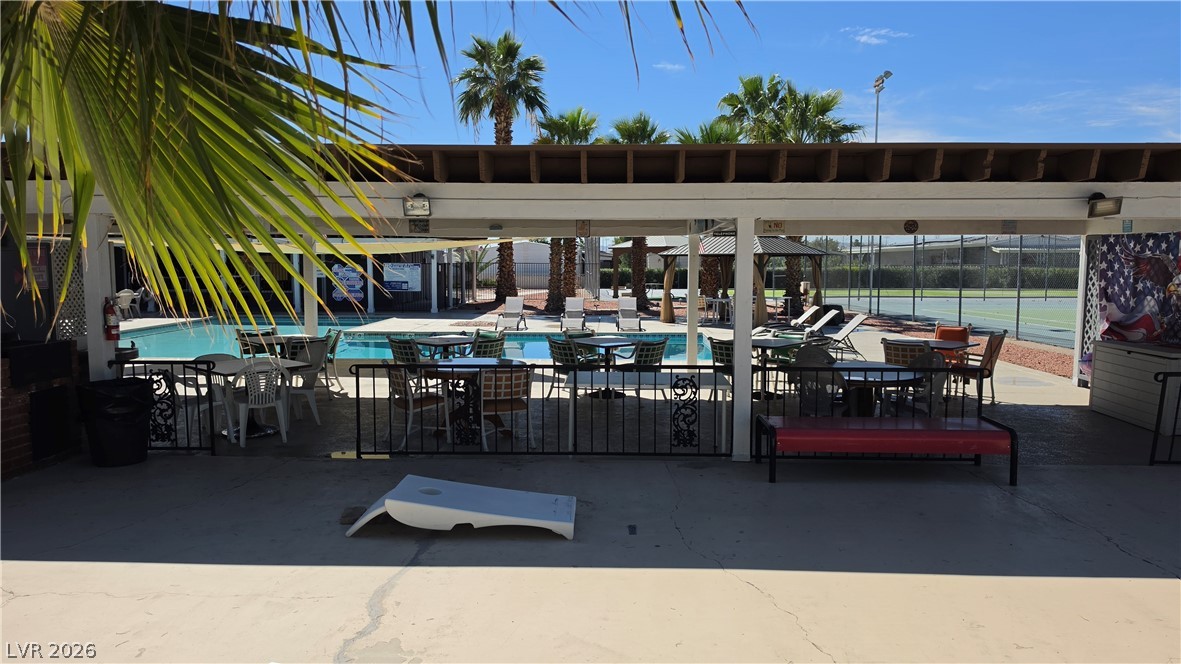 4633 Royal Ridge Boulevard Las Vegas, NV 89103 - Photo 6 of 37