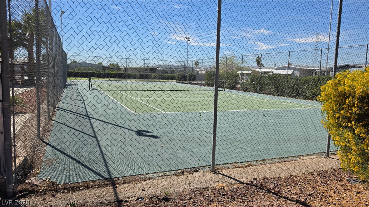 4633 Royal Ridge Boulevard Las Vegas, NV 89103 - Photo 7 of 37