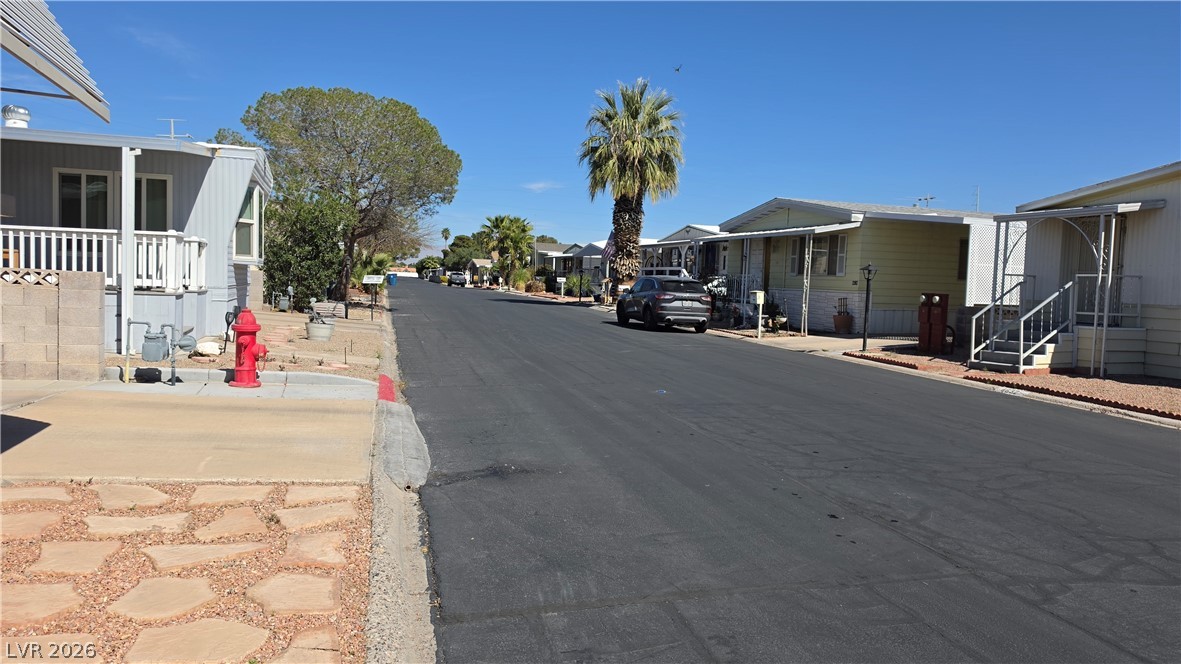 4633 Royal Ridge Boulevard Las Vegas, NV 89103 - Photo 9 of 37