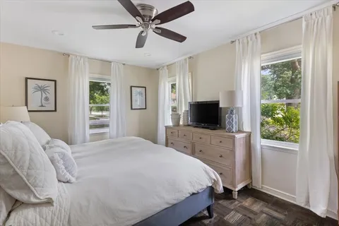 $825,000 | 131 Joyce Place, Park Ridge, IL 60068