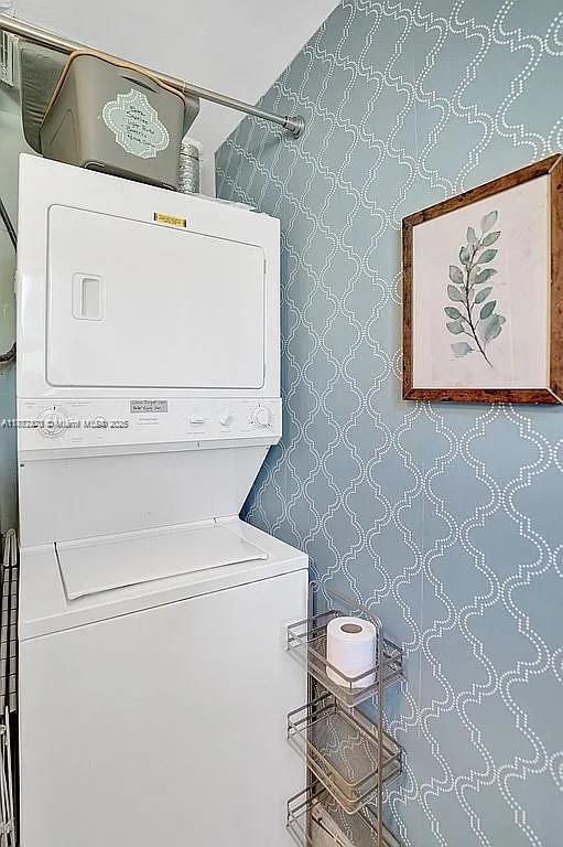 8900 Harding Avenue Surfside, FL 33154 - Photo 15 of 25 a utility room with dryer and washer