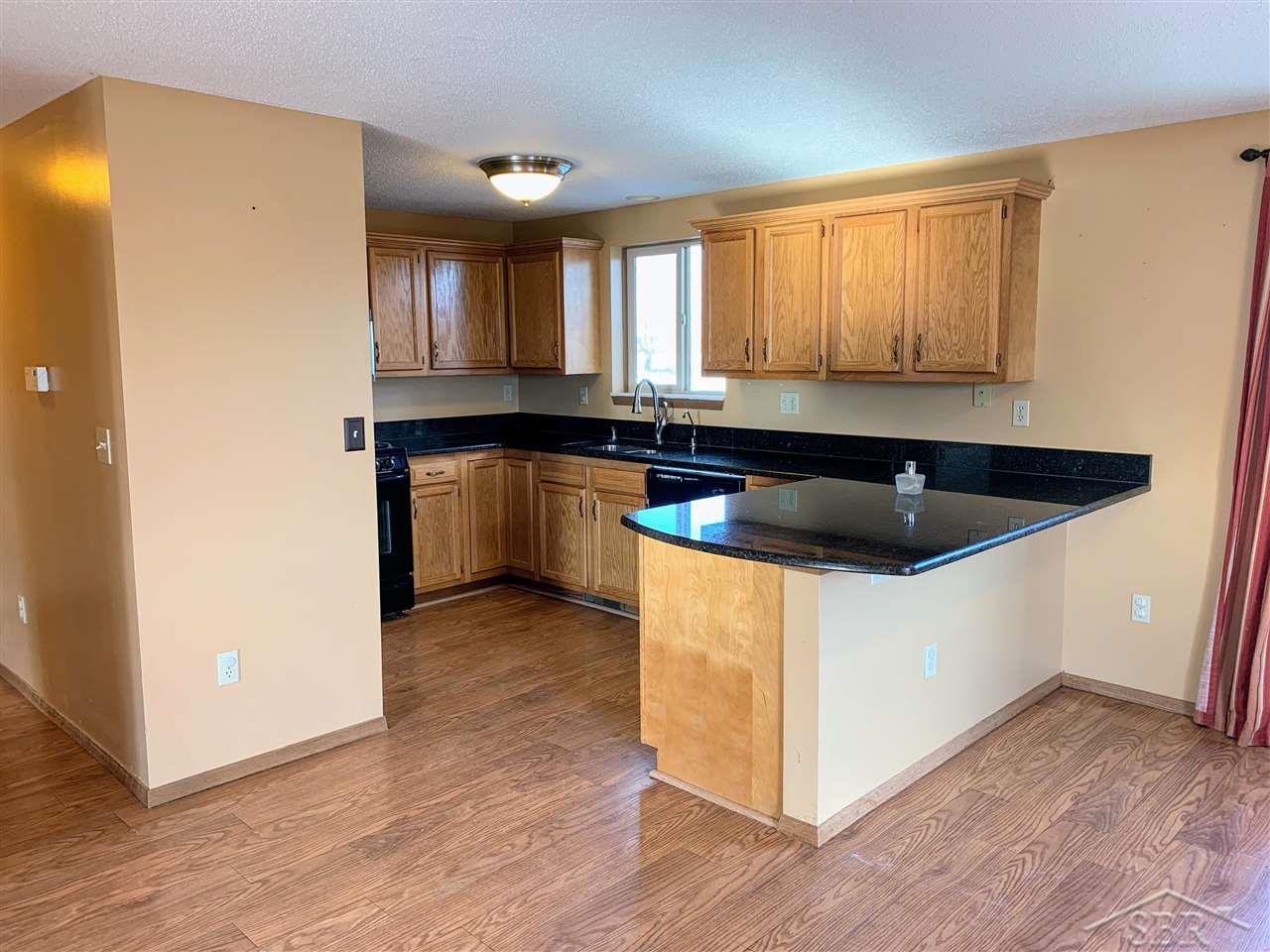 673 East Beaver Road Kawkawlin, MI 48631 - Photo 4 of 28