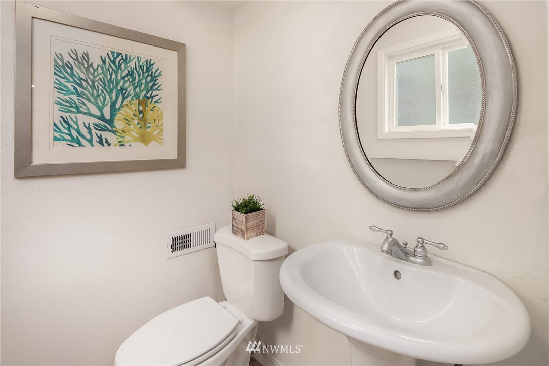 13010 Southeast 188th Street Renton, WA 98058 - Photo 12 of 25 Gallery Image 12