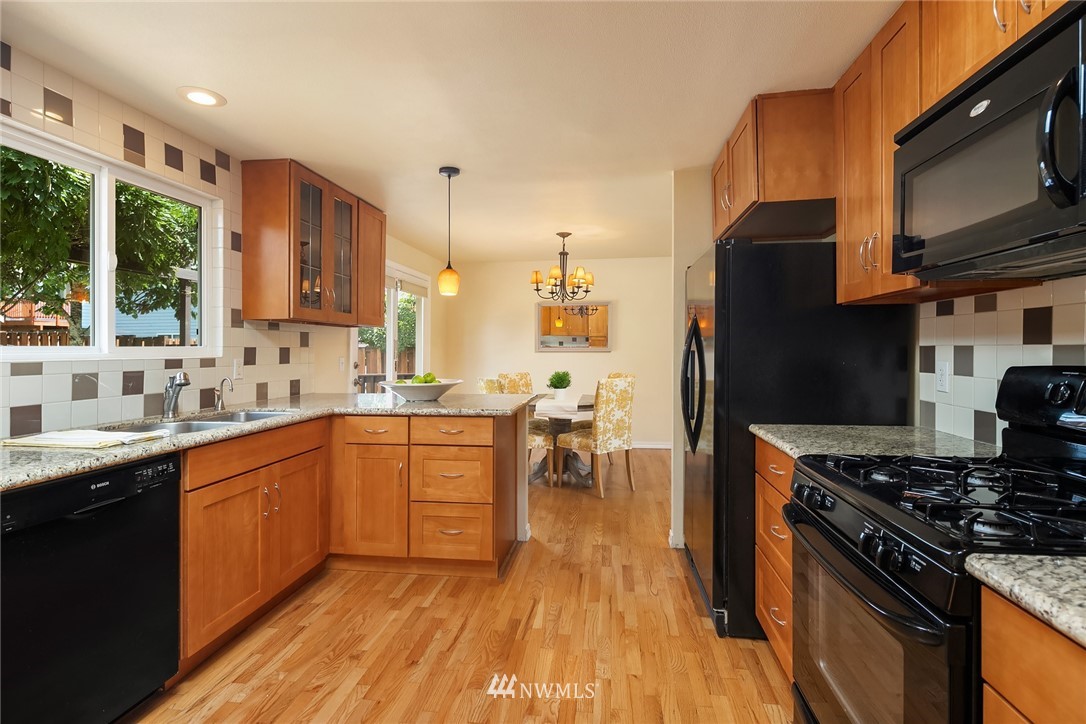 13010 Southeast 188th Street Renton, WA 98058 - Photo 10 of 25 Gallery Image 10