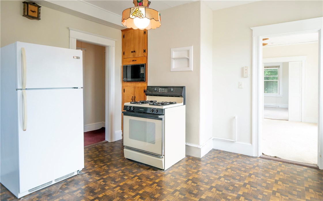 575 Spring Street Newport, RI 02840 - Photo 36 of 49