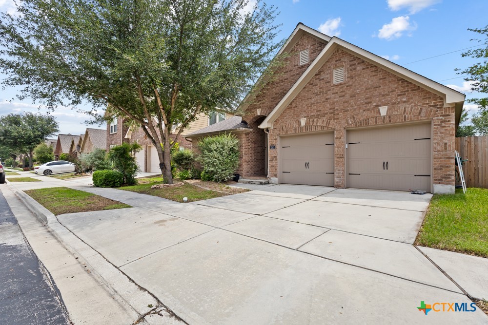 2185 Range Road Seguin, TX 78155 - Photo 2 of 25