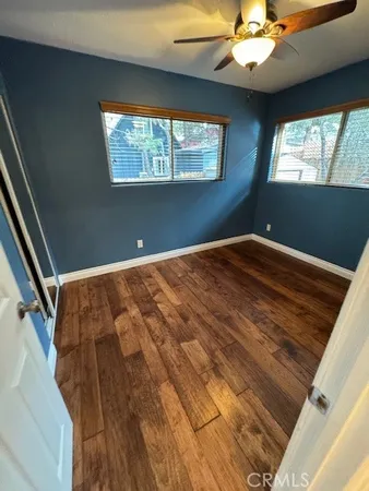 a view of empty room with window