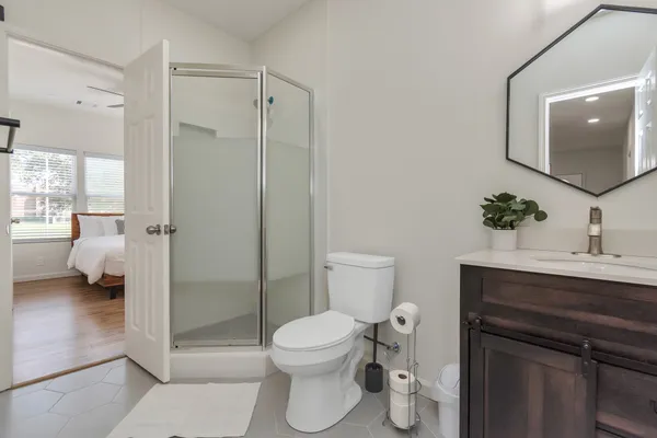 $2,200 | 1812 Wheeler Avenue, Houston, TX 77004