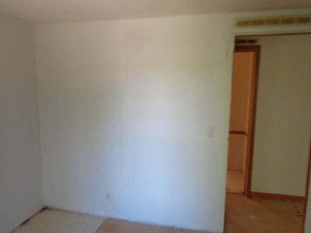 5614 Reeder Road Lyons, MI 48851 - Photo 18 of 24 263-393743 bedroom (4)