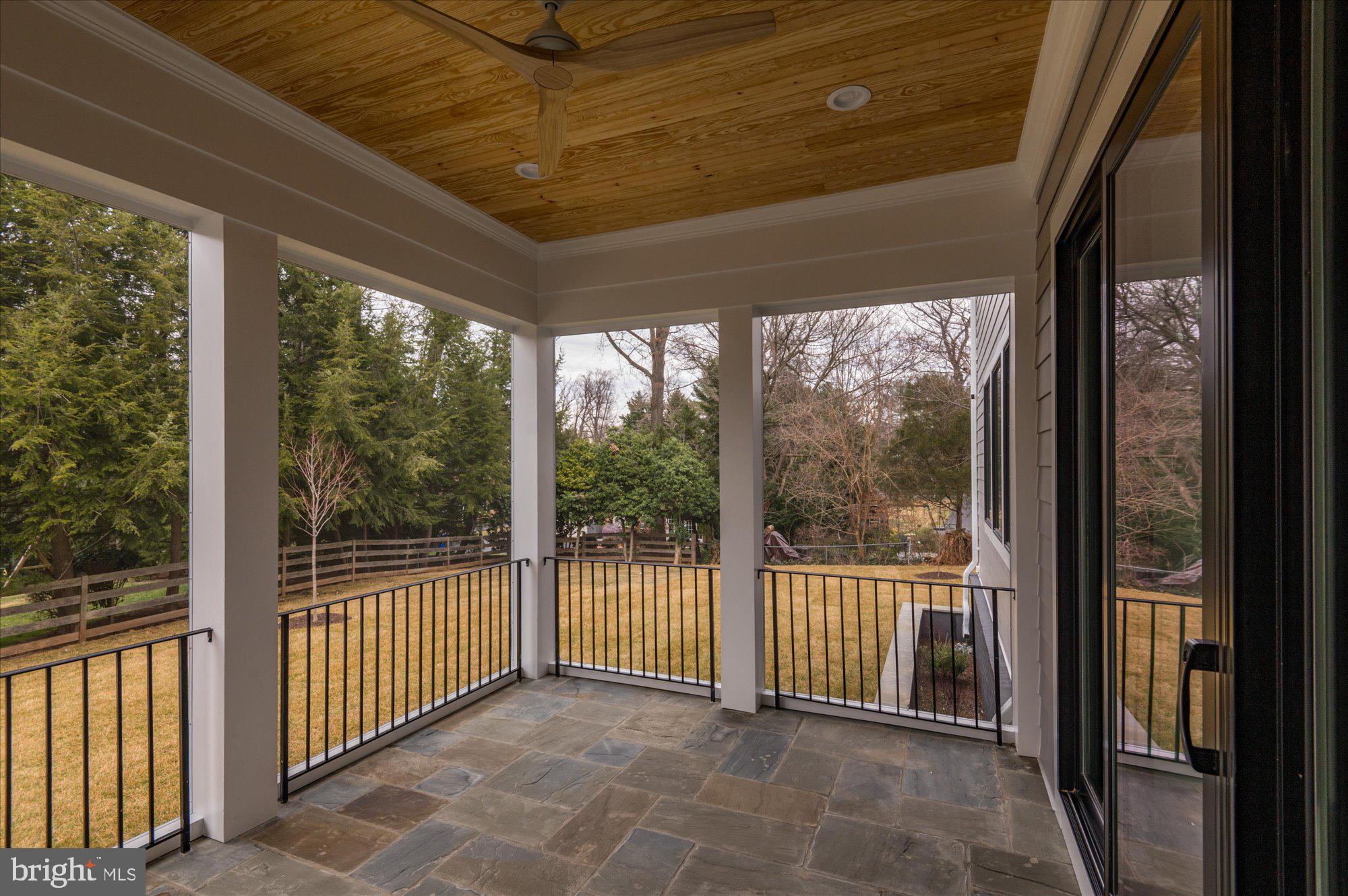 1038 Dead Run Drive McLean, VA 22101 - Photo 30 of 36