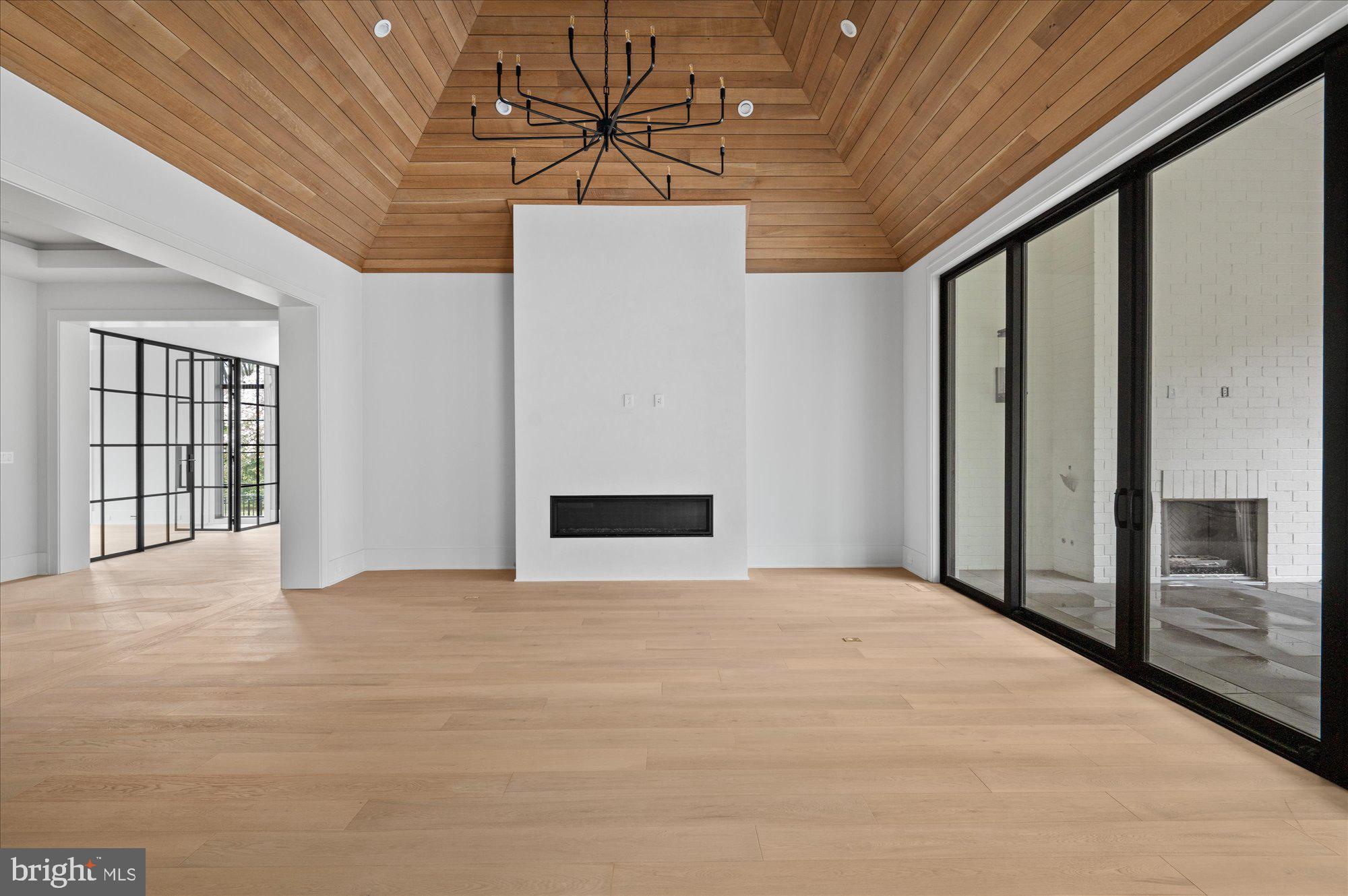 1038 Dead Run Drive McLean, VA 22101 - Photo 7 of 36