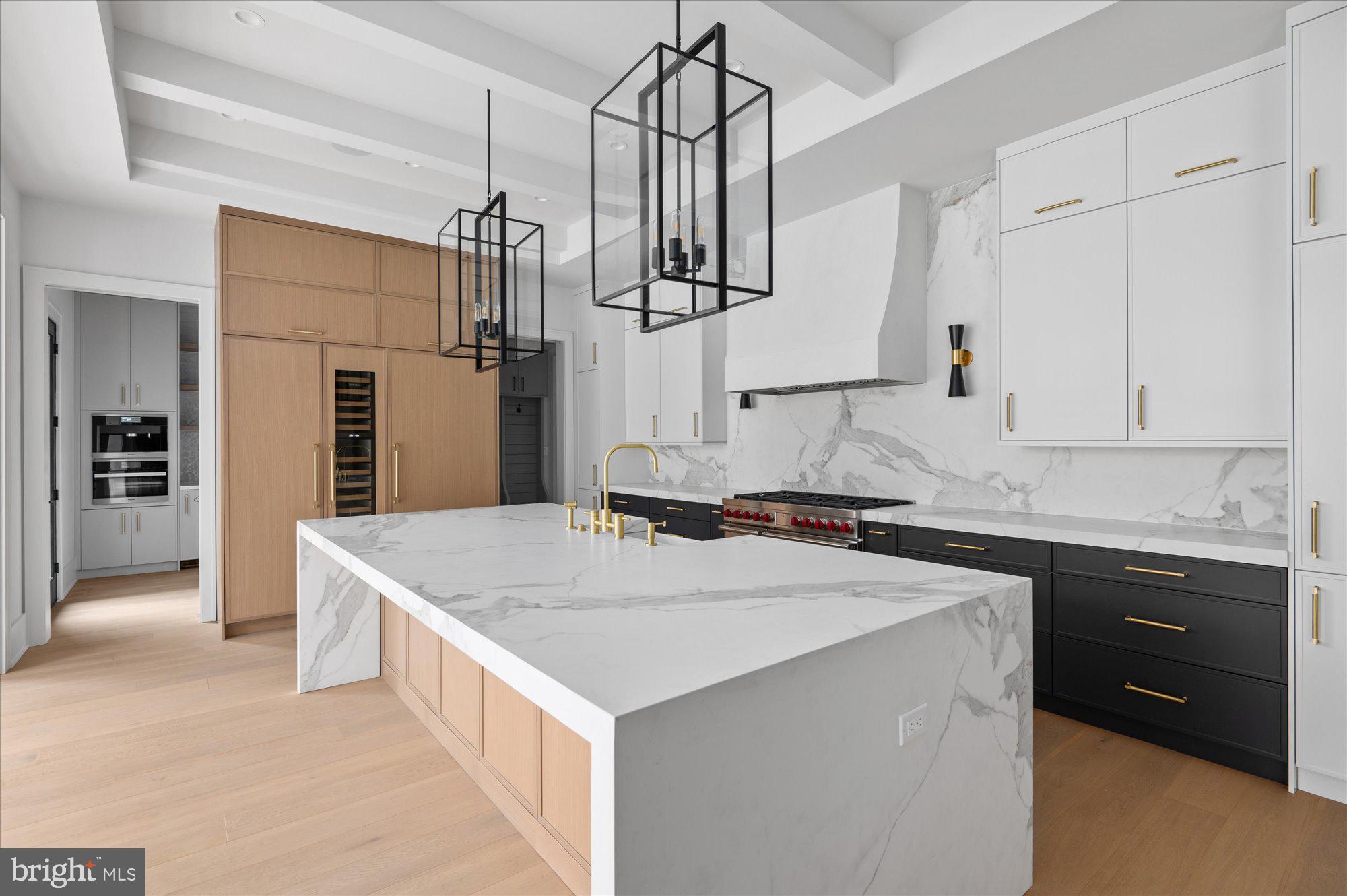 1038 Dead Run Drive McLean, VA 22101 - Photo 9 of 36