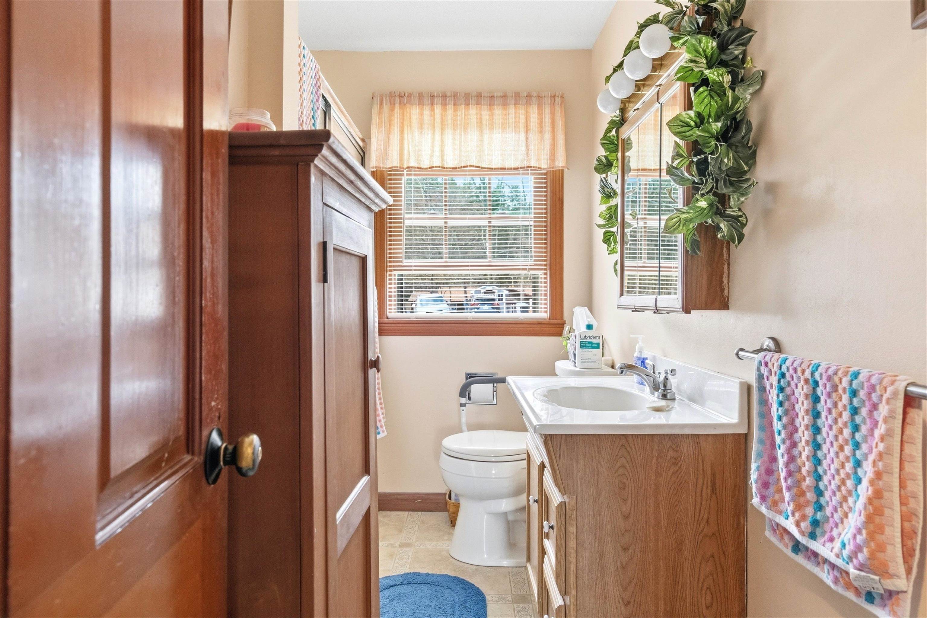 6 Heather Drive Hooksett, NH 03106 - Photo 14 of 54