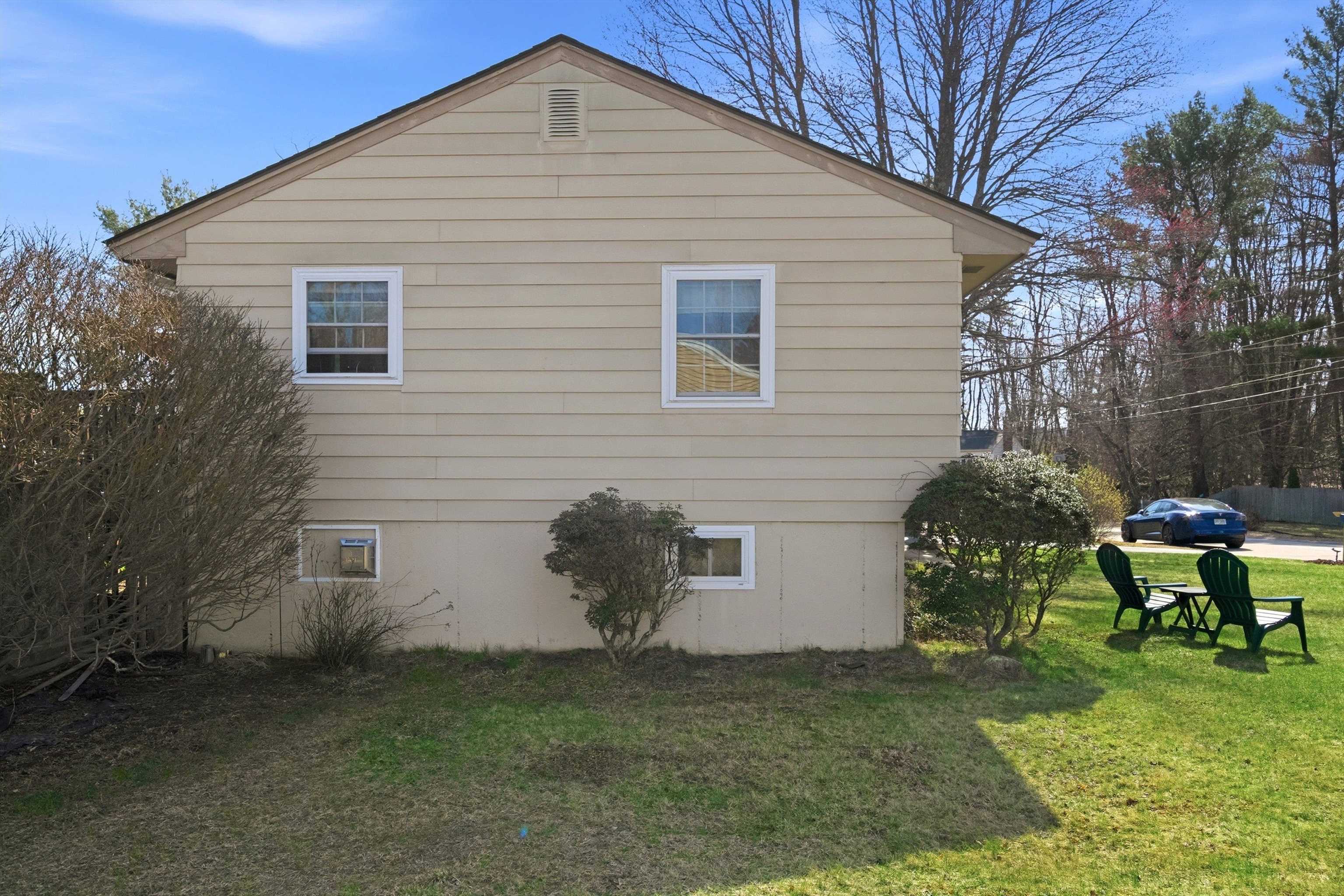 6 Heather Drive Hooksett, NH 03106 - Photo 5 of 54