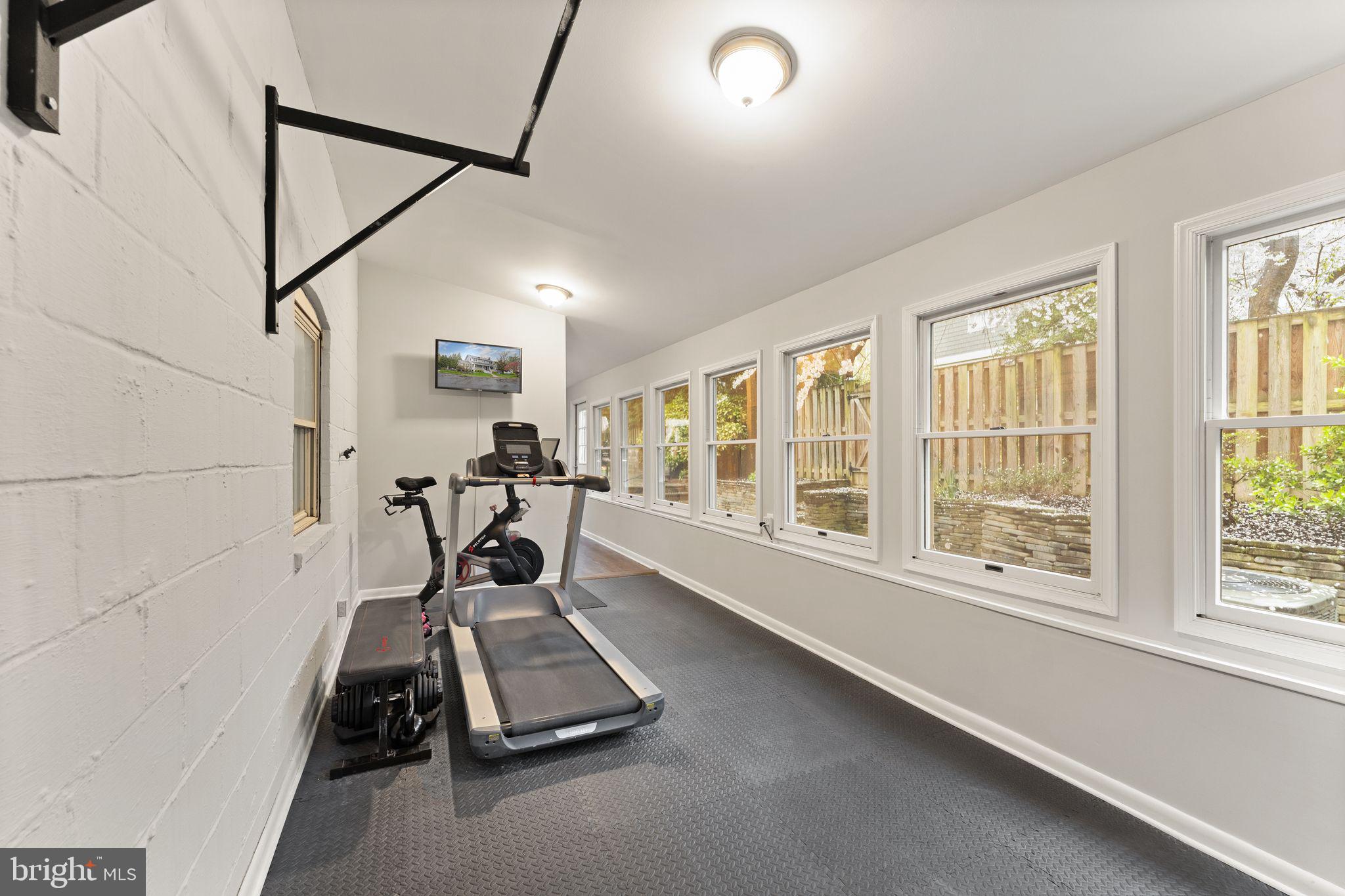 3317 20th Road North Arlington, VA 22207 - Photo 55 of 71 Home gym