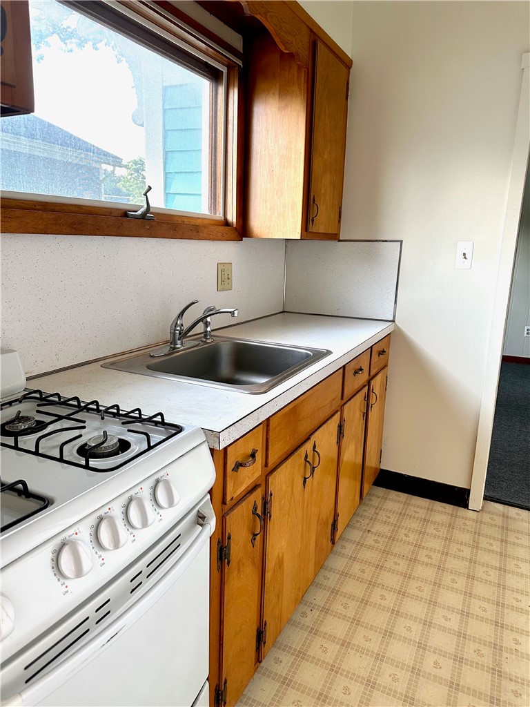 89 Chestnut Street, Unit 4 Oneonta, NY 13820 - Photo 4 of 15