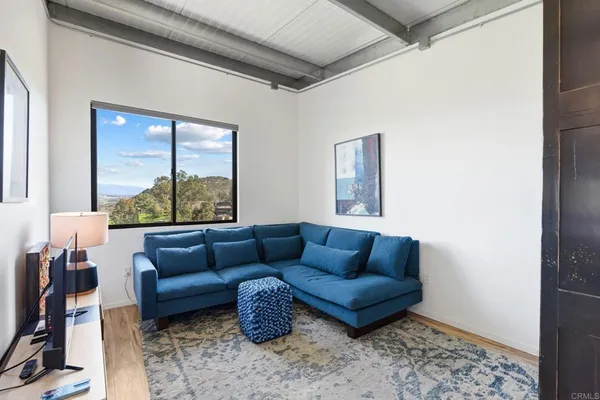 $1,740,000 | 6937 Kellyn Lane, Vista, CA 92084