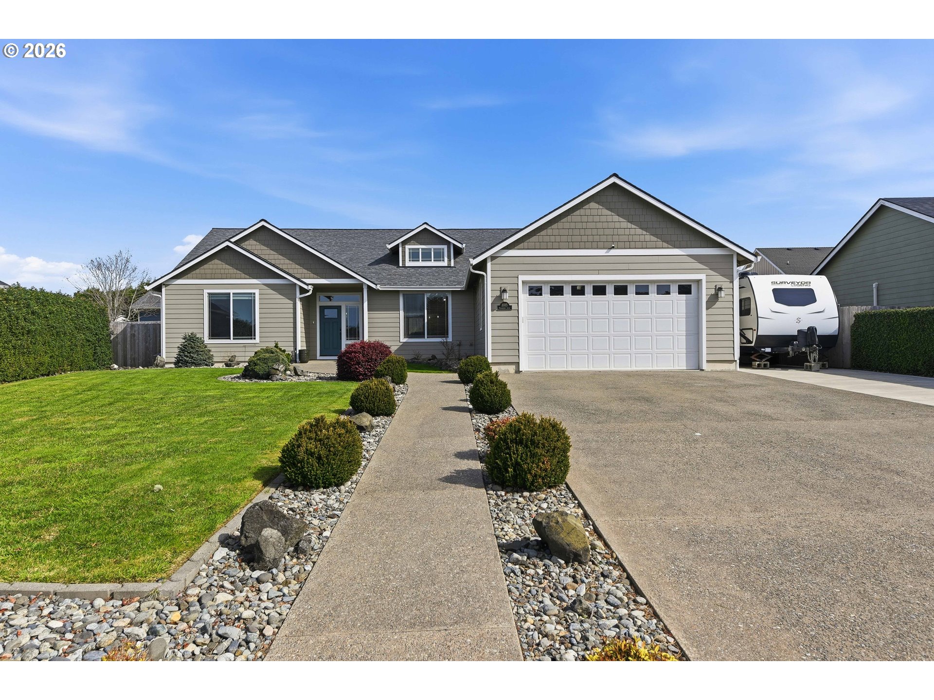 2025 Roosevelt Loop North Bend, OR 97459 - Photo 1 of 48