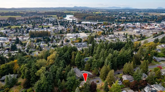 $749,000 | 1410 South 10th Street, Mount Vernon, WA 98274