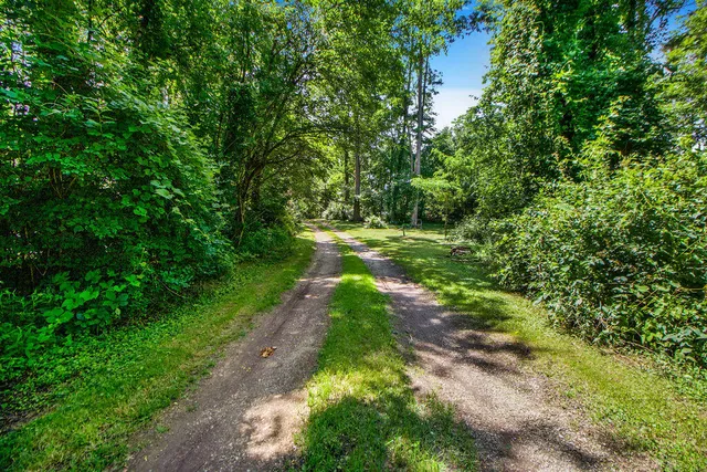 $725,000 | 536 West US Highway 30, Valparaiso, IN 46385