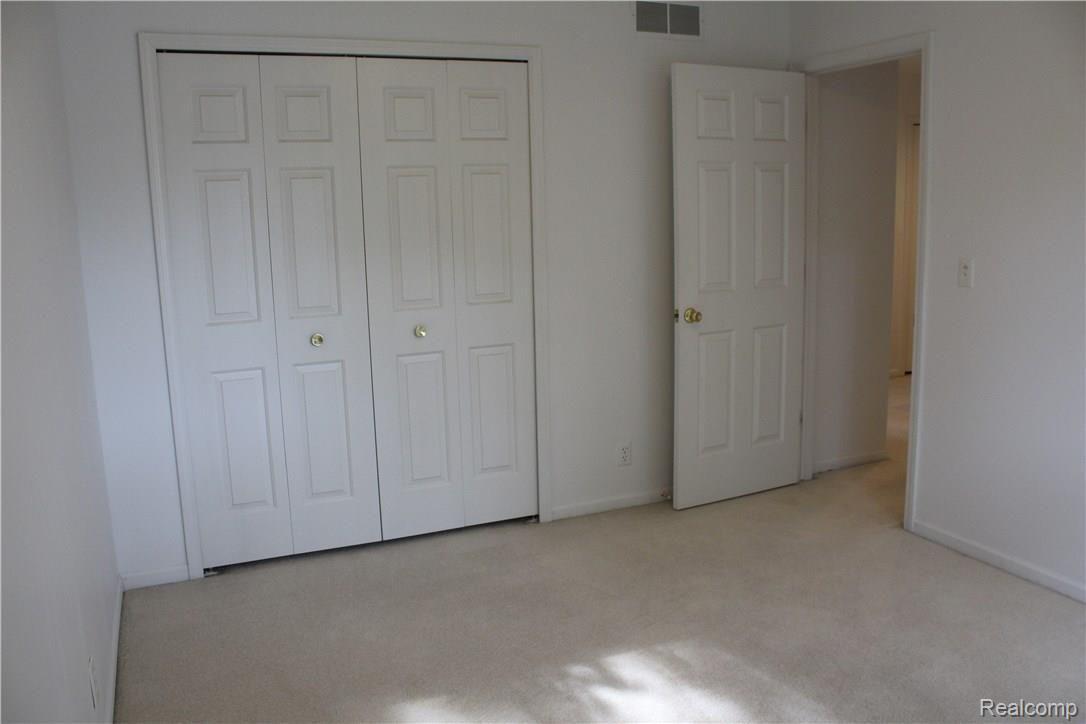 3563 Alida Avenue Rochester, MI 48309 - Photo 14 of 24 IMG_9402.JPG