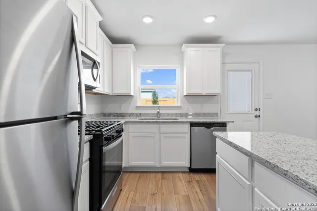 $1,780 | 11917 Luckey Villa, San Antonio, TX 78252