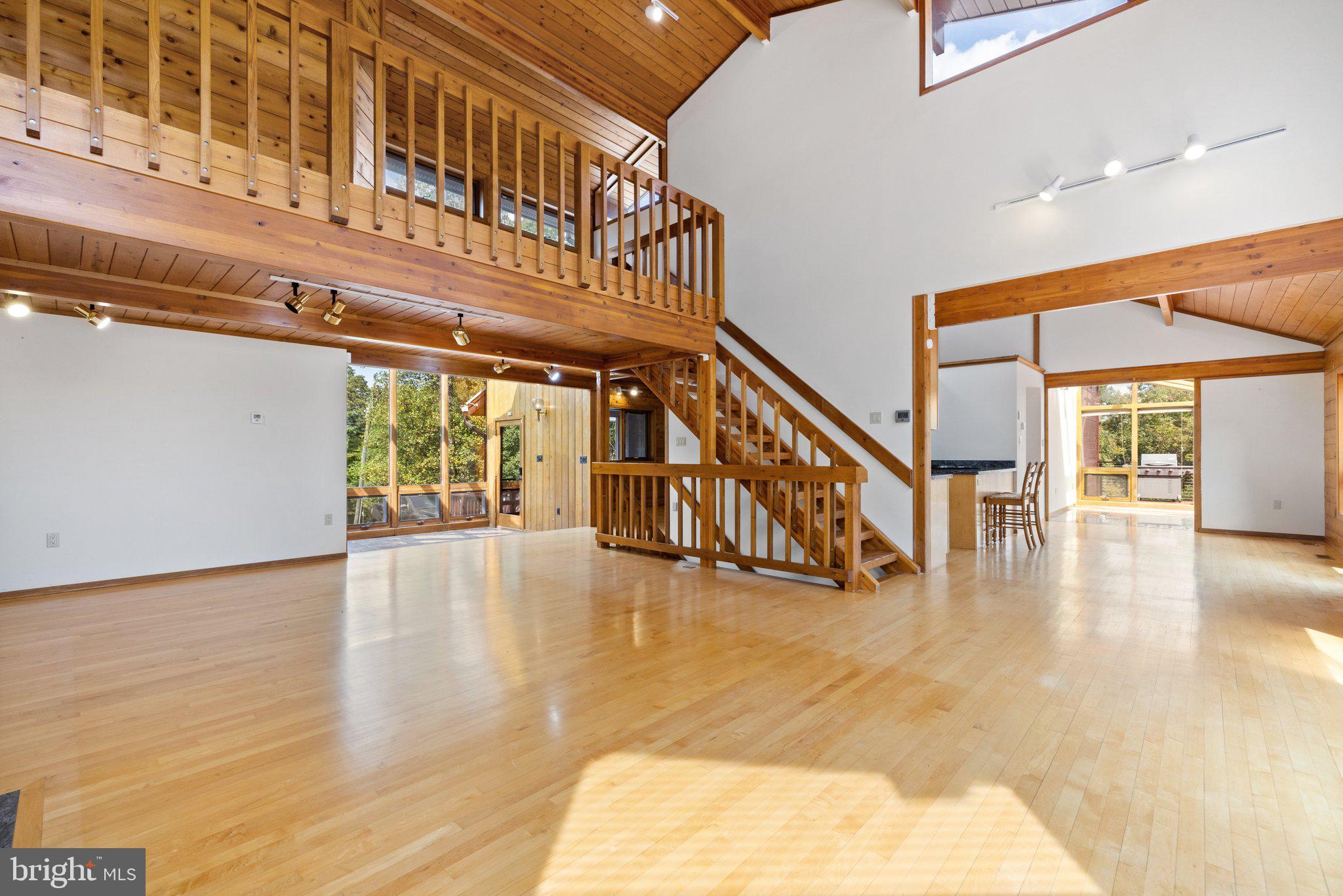 11121 Oakview Road Delaplane, VA 20144 - Photo 24 of 105 Great Room