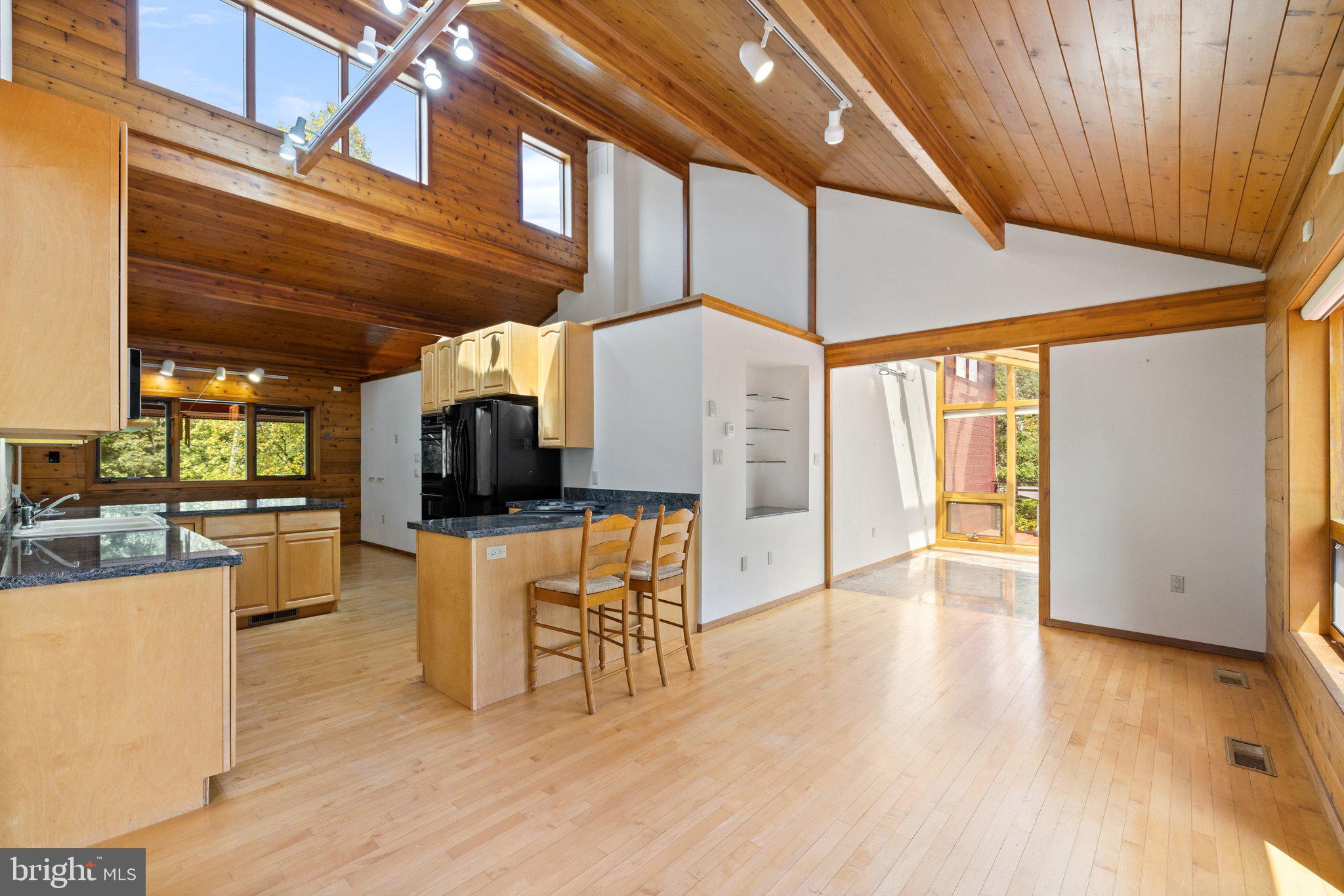 11121 Oakview Road Delaplane, VA 20144 - Photo 27 of 105 Breakfast Room