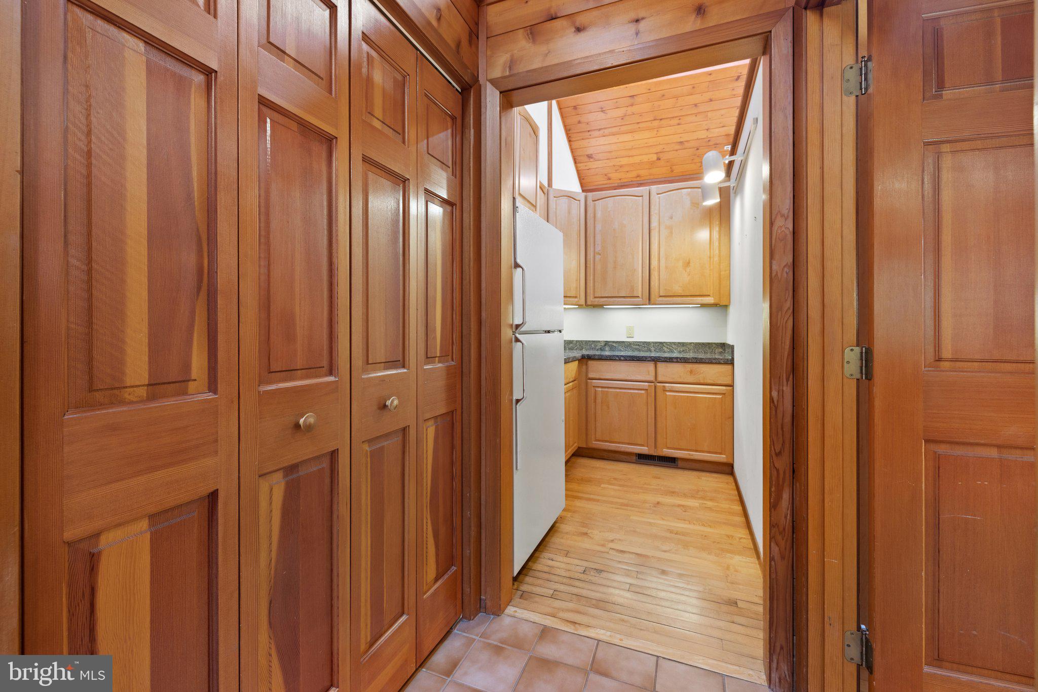 11121 Oakview Road Delaplane, VA 20144 - Photo 46 of 105 Mudroom