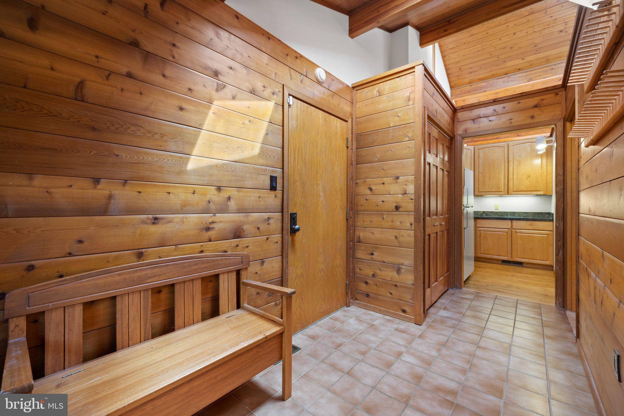 11121 Oakview Road Delaplane, VA 20144 - Photo 48 of 105 Mudroom