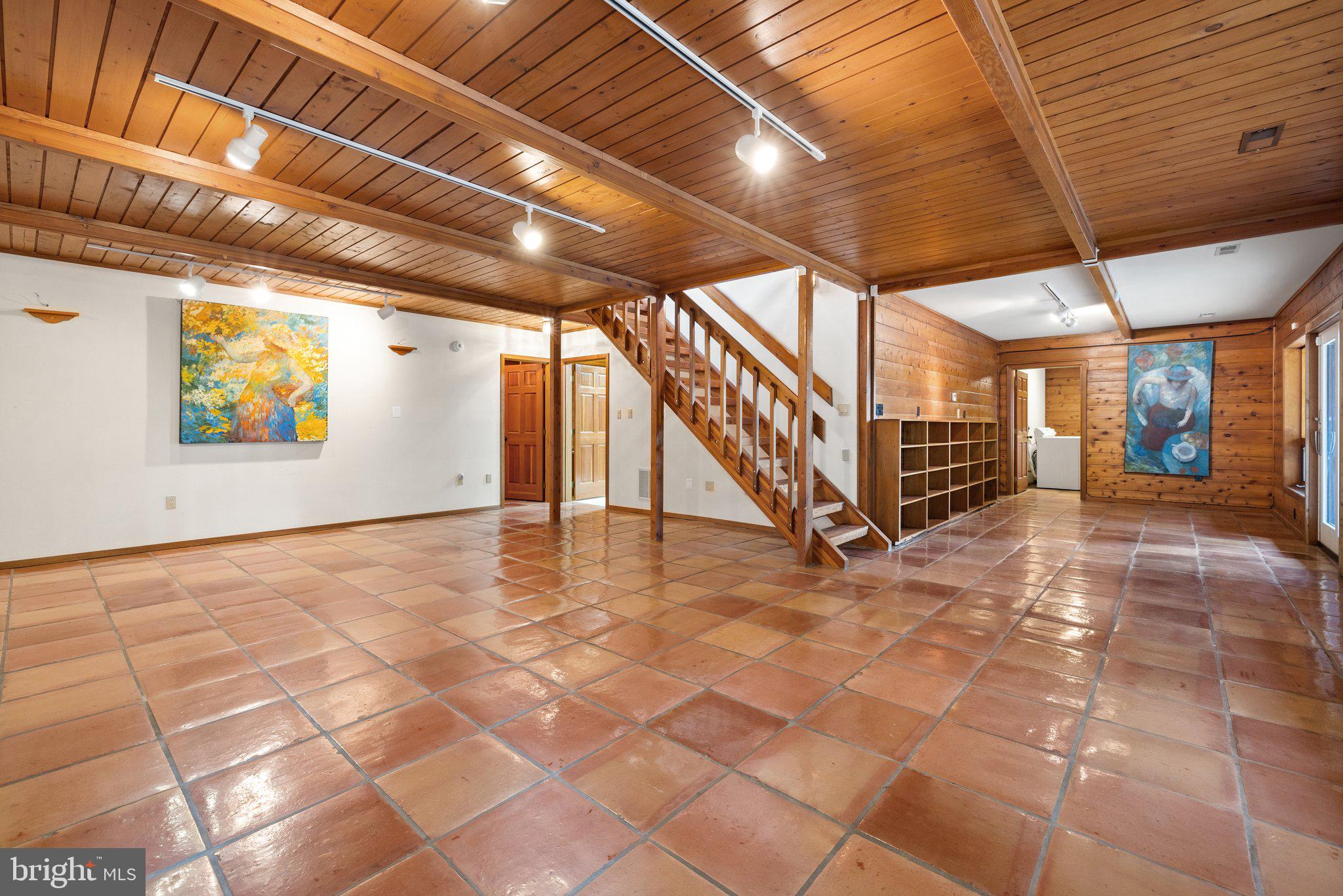 11121 Oakview Road Delaplane, VA 20144 - Photo 58 of 105 Basement Living Room
