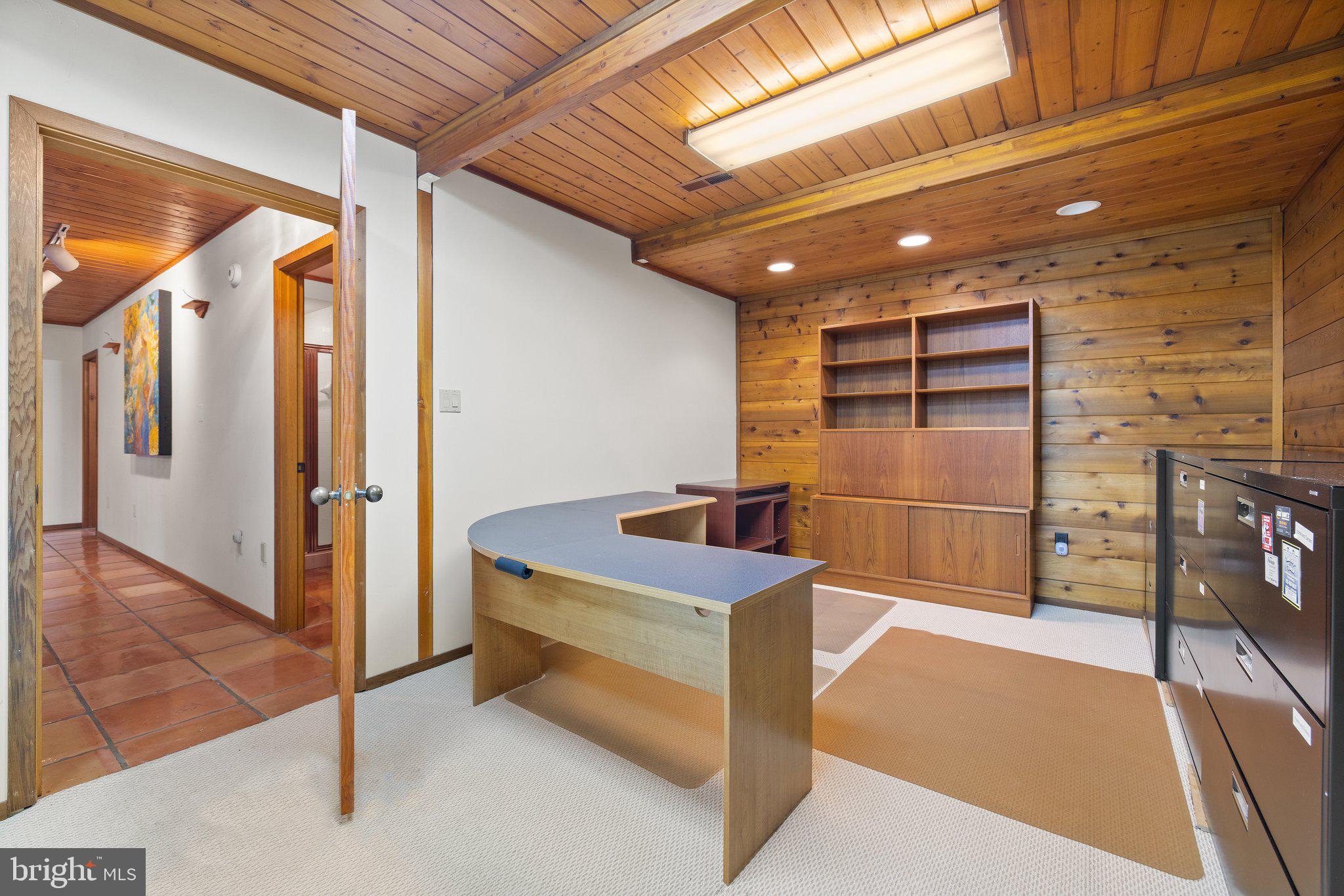 11121 Oakview Road Delaplane, VA 20144 - Photo 75 of 105 Basement office