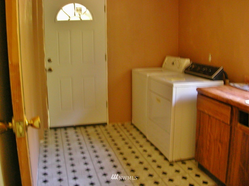 631 Rhododendron Lane Brinnon, WA 98320 - Photo 17 of 21 Gallery Image 17