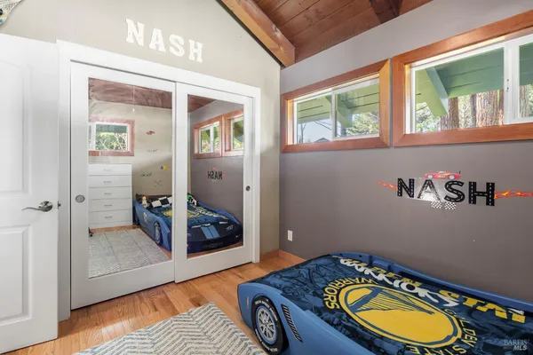 $725,000 | 46581 Iversen Drive, Gualala, CA 95445