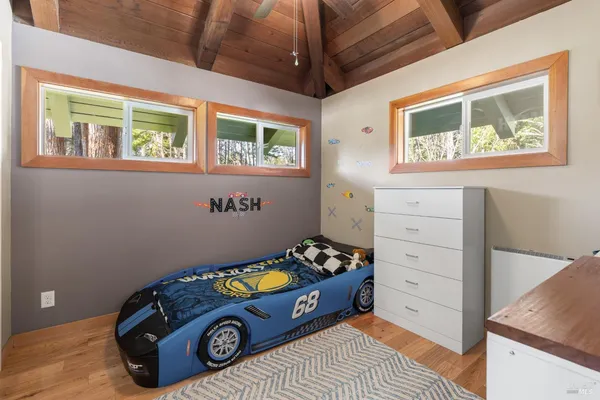 $725,000 | 46581 Iversen Drive, Gualala, CA 95445