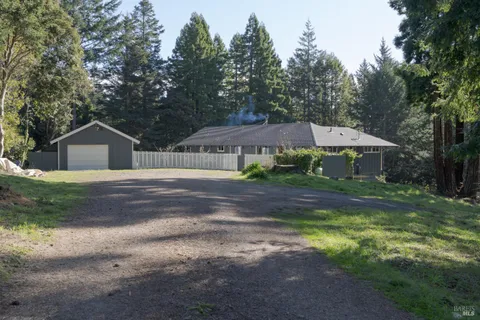 $750,000 | 46581 Iversen Drive, Gualala, CA 95445