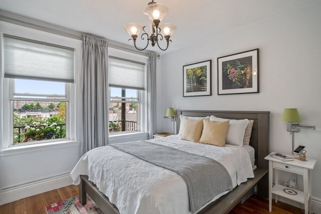 8 Kinross Road, Unit 11 Boston, MA 02135 - Photo 8 of 17 Gallery Image 8