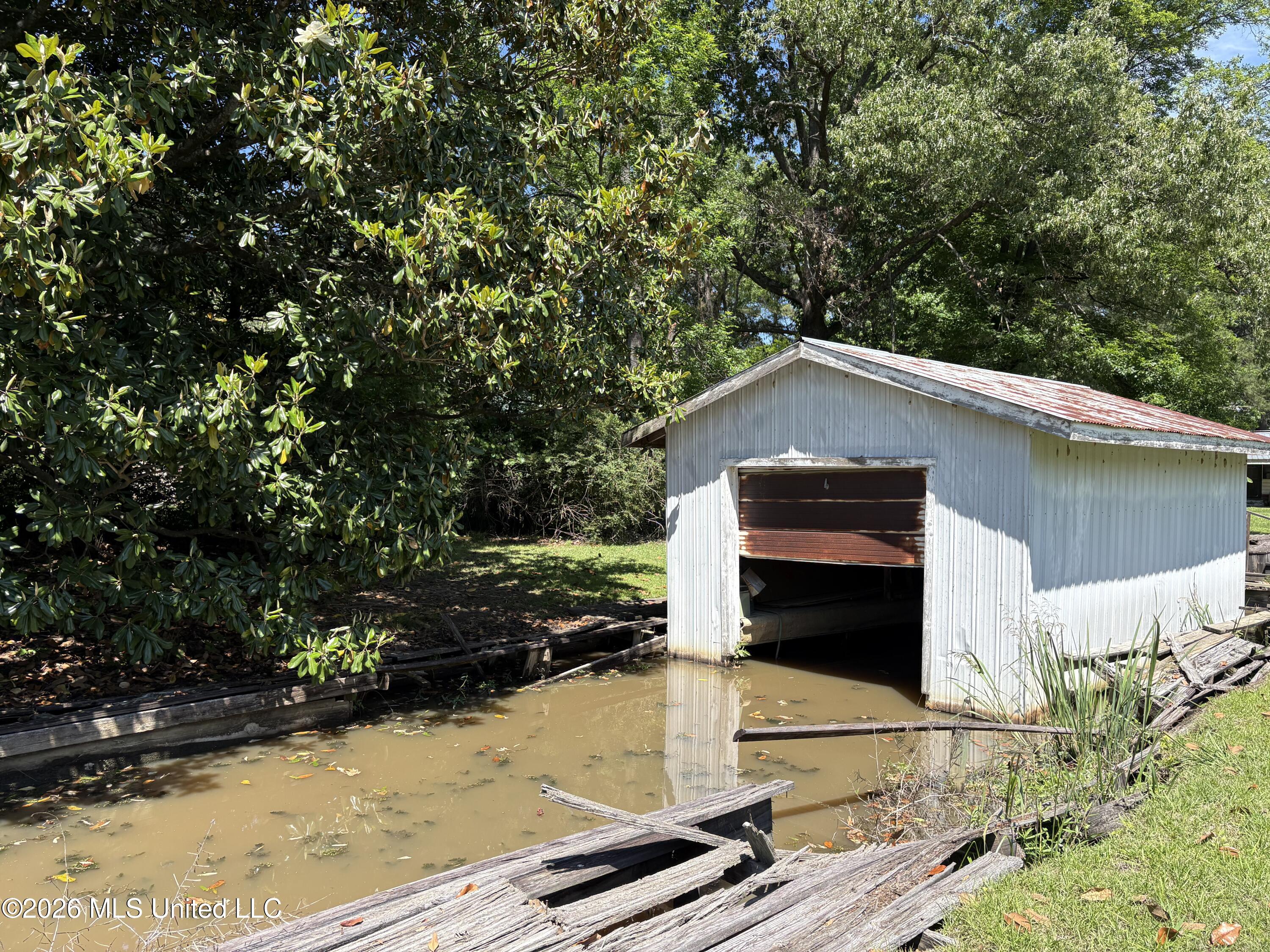 305 Lake Harbor Road Brandon, MS 39047 - Photo 18 of 31 IMG_7750