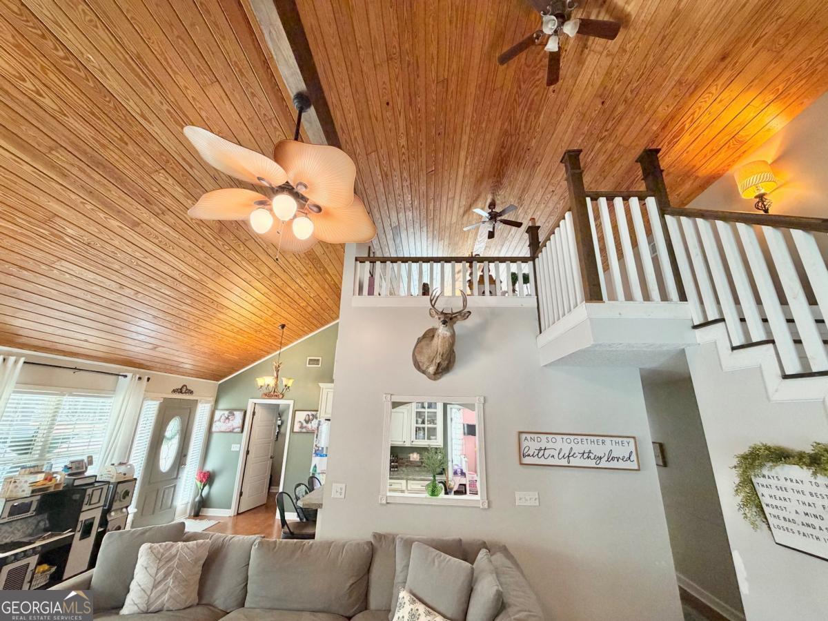 3231 Pear Avenue Patterson, GA 31557 - Photo 19 of 43 a view of entryway