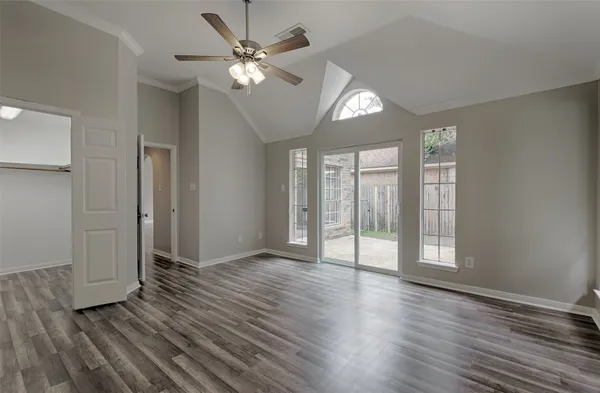 $2,200 | 4230 Mountain Peak Way, Kingwood, TX 77345