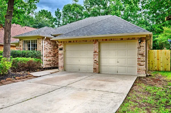 $2,200 | 4230 Mountain Peak Way, Kingwood, TX 77345