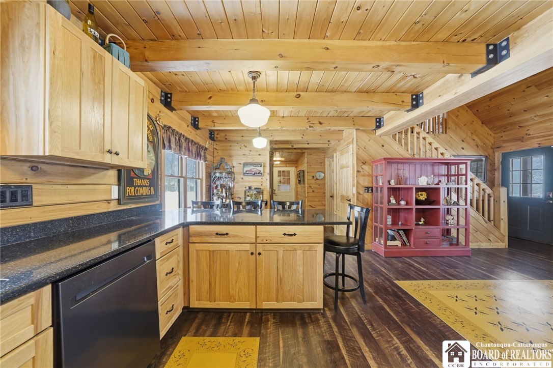 11075 Carpenter Road Wales, NY 14139 - Photo 5 of 50