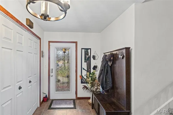 $375,000 | 2039 Shook Lane, Centralia, IL 62801