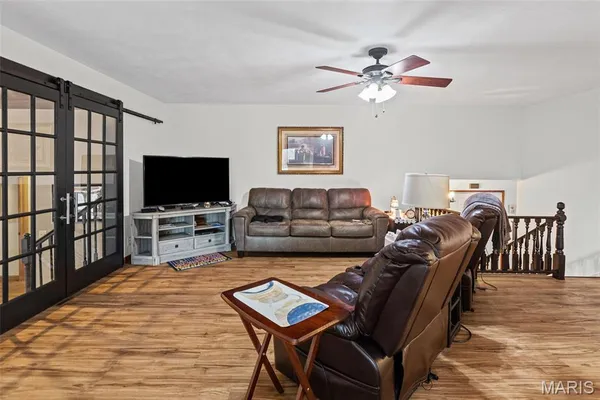 $375,000 | 2039 Shook Lane, Centralia, IL 62801