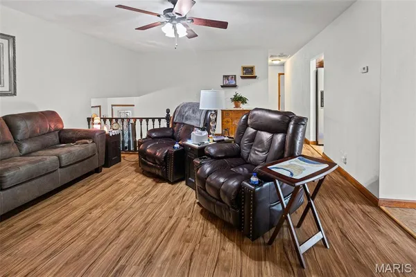$375,000 | 2039 Shook Lane, Centralia, IL 62801